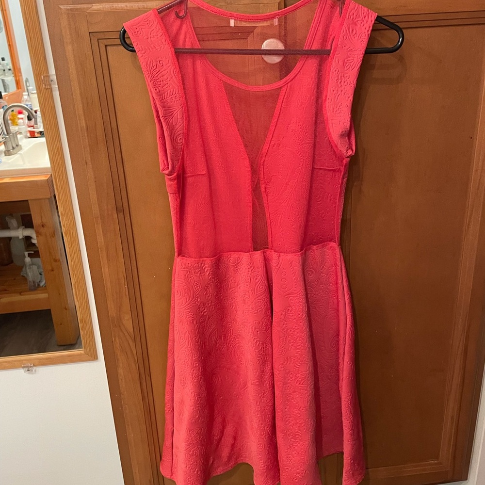 Dress - Picture 3 of 3